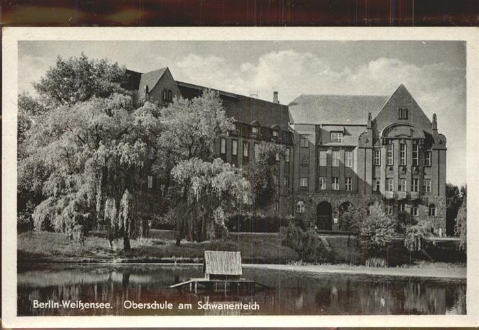 BERLIN  CITY Weissensee Oberschule am Schwanenteich