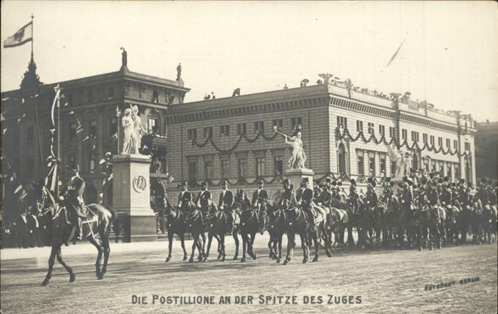 Berlin Die Postillione an der Spitze