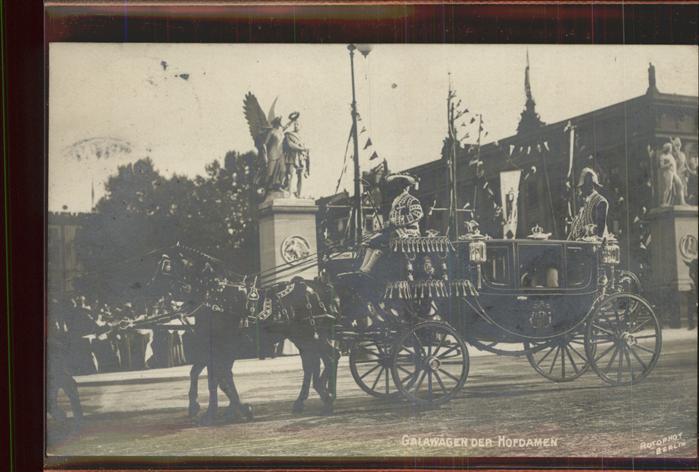 Berlin Galawagen der Hofdamen