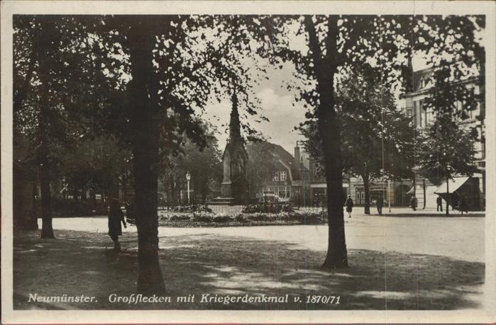 Neumuenster Schleswig-Holstein Grossflecken mit Kriegerdenkmal