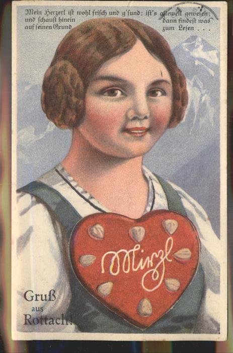 Rottach-Egern Trachtenmädchen mit Herz