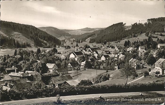 Lenzkirch Hochschwarzwald BW Ortsansicht mit Kirche
