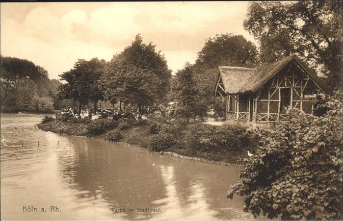Koeln Rhein Partie im Stadtwald