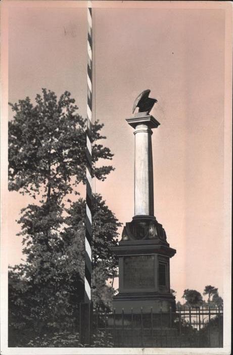 Isenstedt Luebbecke Westfalen Altes Kriegerdenkmal