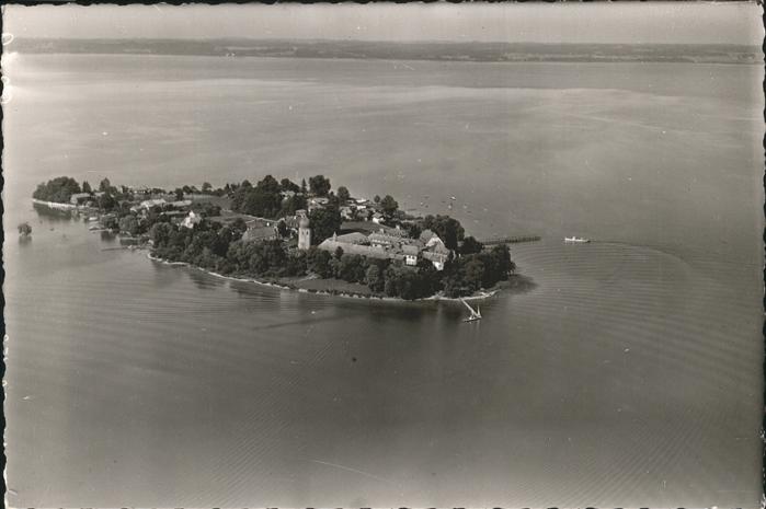 Fraueninsel Chiemsee mit Kloster Frauenwörth Fliegeraufnahme