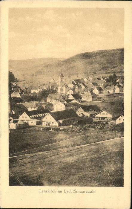 Lenzkirch Hochschwarzwald BW Ortsansicht mit Kirche heilklimatischer Kurort