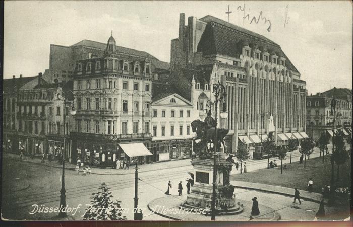 DuessELDORF  CITY Partie an der Alleestrasse Denkmal