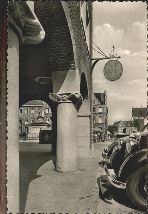 DuessELDORF  CITY Rathaus Cafe Eingen