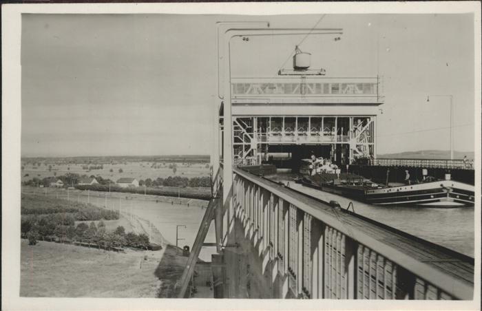 Niederfinow Schiffshebewerk Hohenzollernkanal Kahn