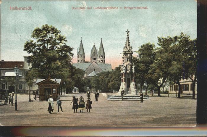 Halberstadt Domplatz Liebfrauenkirche Kriegerdenkma