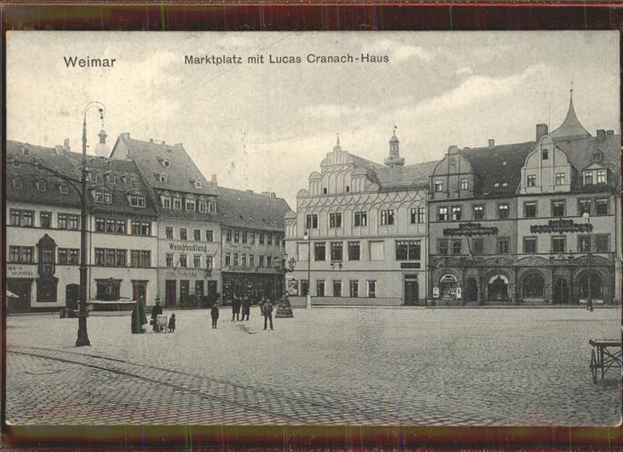 Weimar Thueringen Marktplatz mit Lucas Cranach-Haus