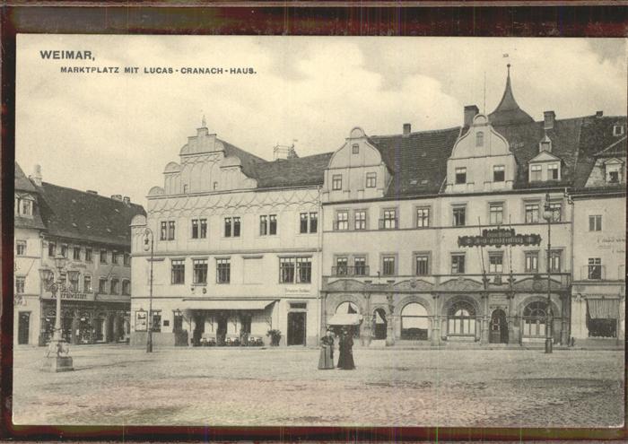 Weimar Thueringen Marktplatz mit Lucas-Cranach-Haus