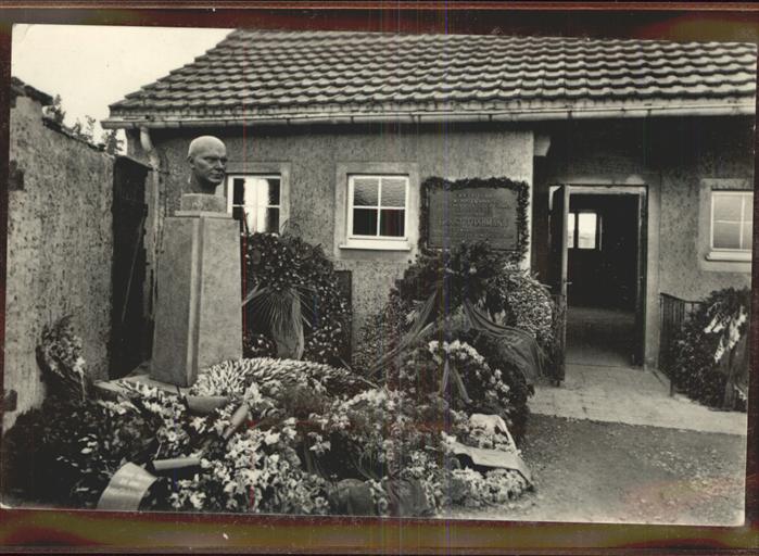 Weimar Thueringen Buchenwald KZ Eingang Krematorium
