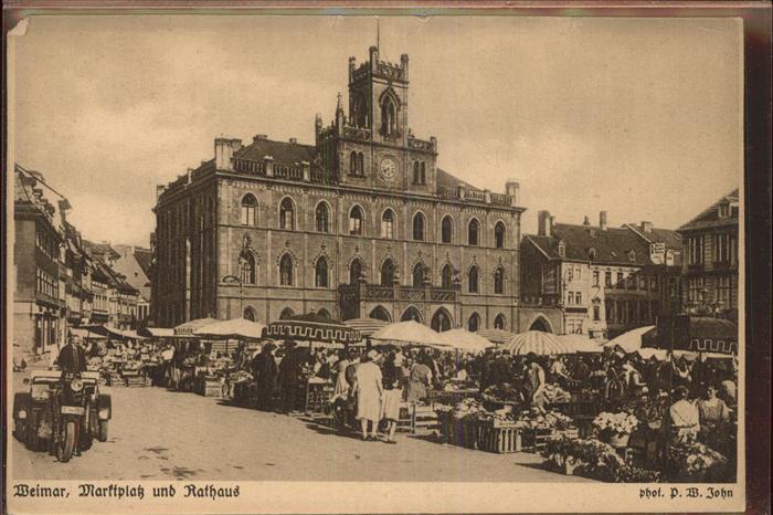 Weimar Thueringen Marktplatz Rathaus