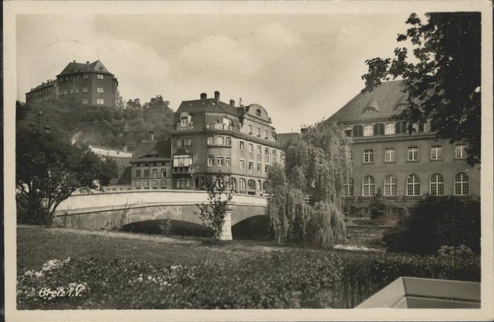 Greiz Thueringen Uferpartie an der Elster Brücke