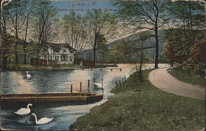Greiz Thueringen Schwanenhäuschen im Fürstlichen Park