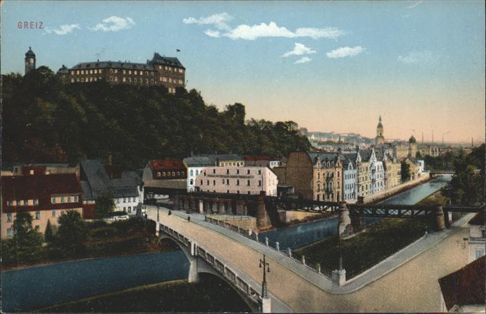 Greiz Thueringen Panorama mit Schloss Brücke