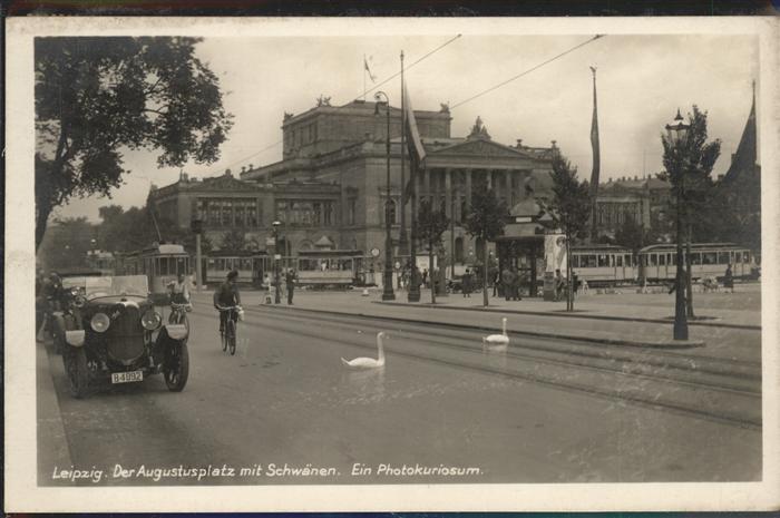 Leipzig Augustusplatz Schwänen Photokuriosum St