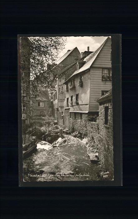 Monschau Montjoie NRW Alte Haeuser am Laufenbach