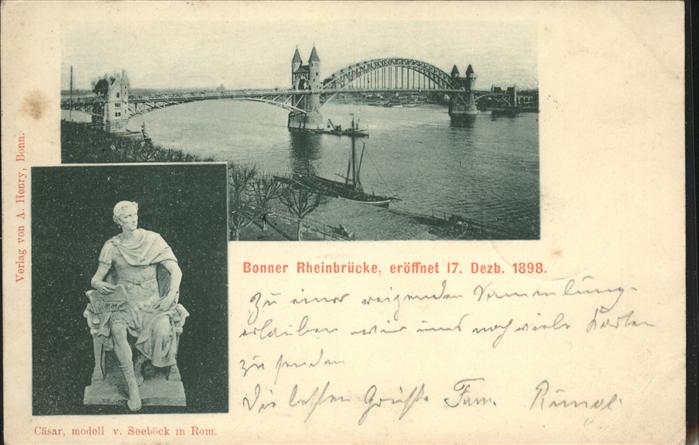 Bonn Rhein Bonner Rheinbrücke mit Cäsarstatue
