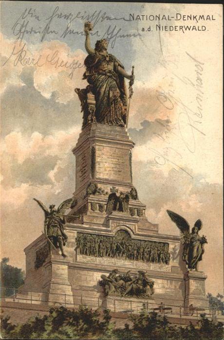 Ruedesheim Rhein Nationadenkmal auf dem Niederwald