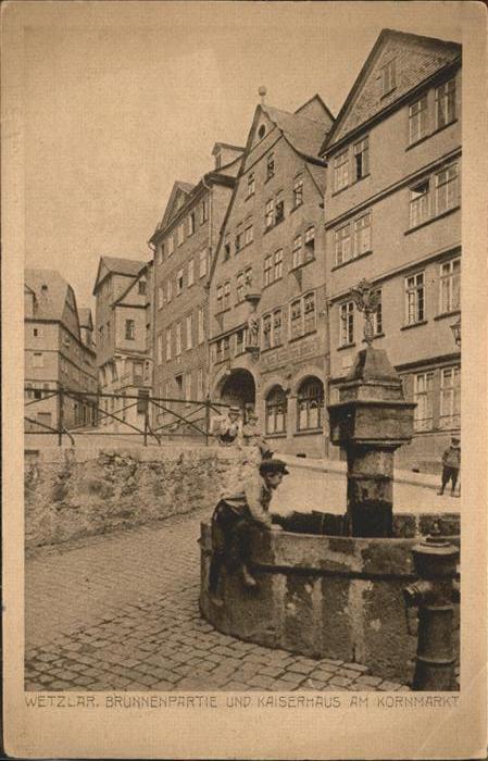 WETZLAR Lahn Hessen Brunnen Kaiserhaus Kornmarkt