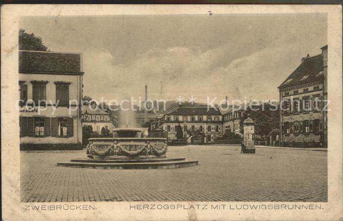 Zweibruecken Herzogsplatz Ludwigsbrunnen