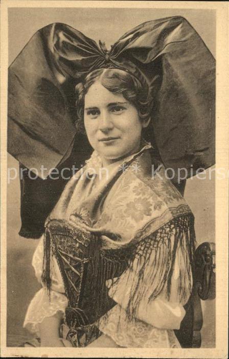 Trachten Alsace Elsässerin