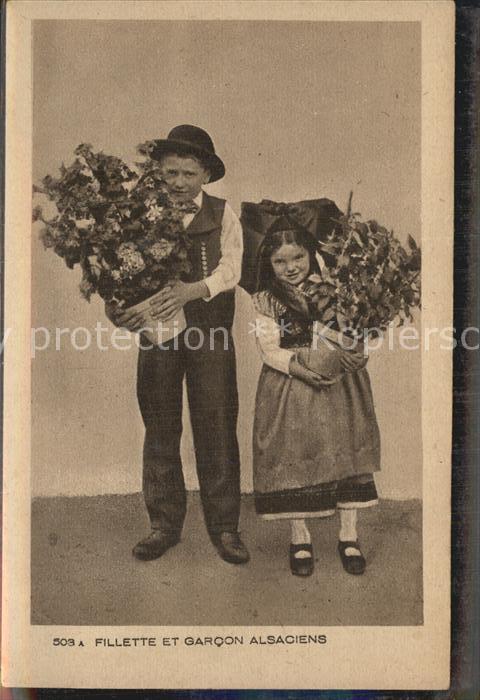 Trachten Alsace Fillette et Garcon Alsaciens