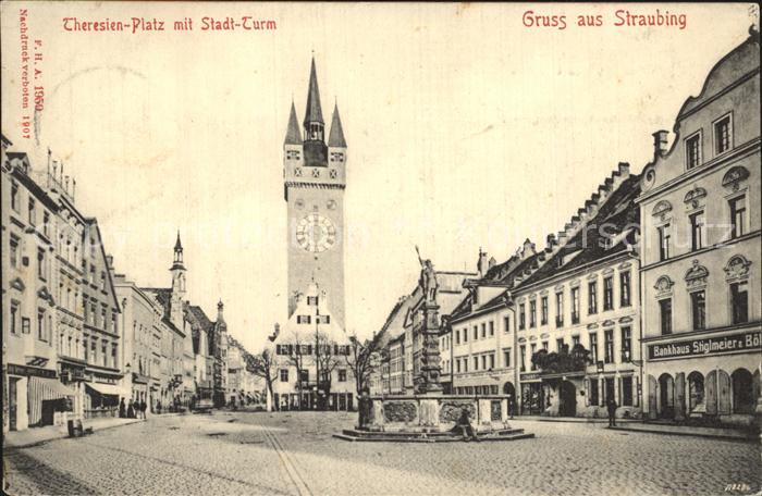 Straubing Marktplatz Brunnen Stadttor