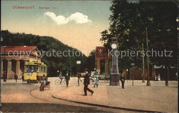DuessELDORF  CITY Ratinger Tor Strassenbahn Standuhr