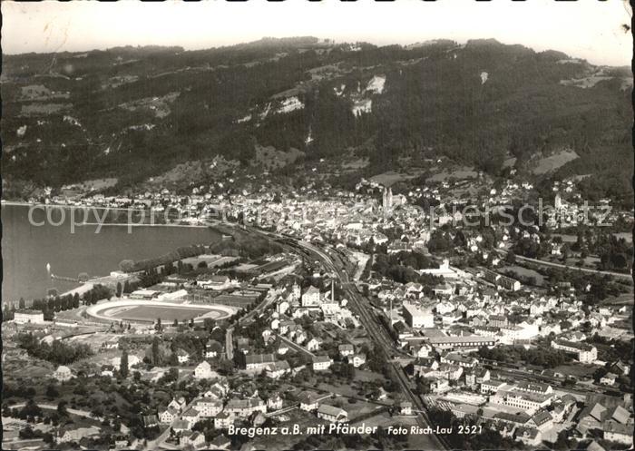 Bregenz Vorarlberg mit Pfaender Bodensee Fliegeraufnahme