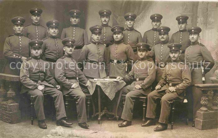 Augsburg Gruppen Foto Militaer Uniform