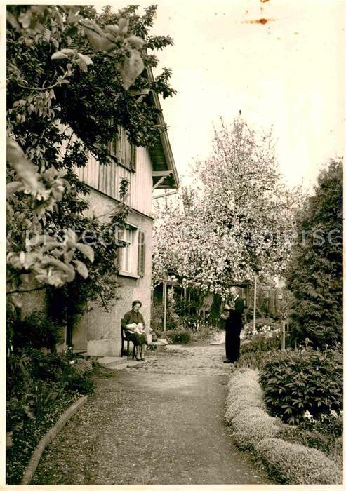 Kreuzlingen TG Loewenstrasse 20 Mann und Frau Katzen