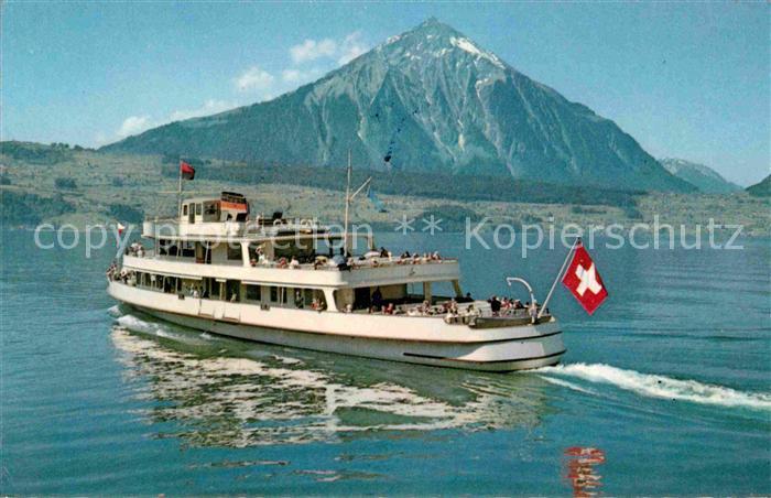 Motorschiffe Jungfrau Thunersee Niesen