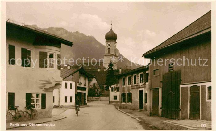 OBERAMMERGAU Bayern Kirche Radfahrer