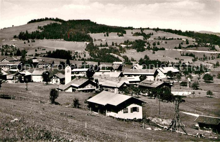Steibis Oberstaufen Bayern Gesamtansicht Bergdorf Allgaeuer Alpen