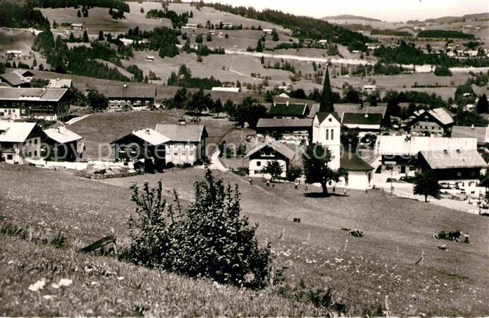 Steibis Oberstaufen Bayern Ortsansicht mit Kirche Bergdorf Allgaeuer Alpen