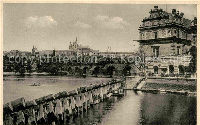 Prag Prahy Prague Trukuv mlyn a Hradcany Trnkamuehle Moldau Hradschin Prager Bur