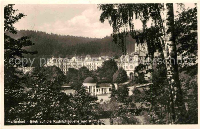 Marienbad Tschechien Boehmen Blick auf Rudolfsquelle und Kirche