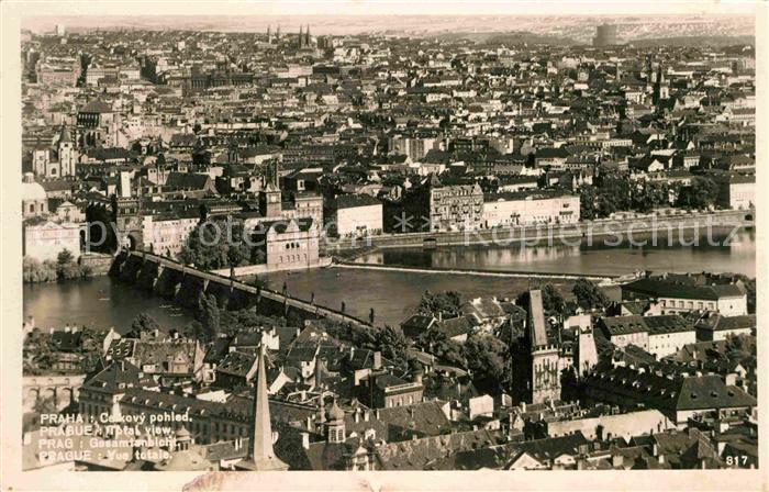 Prag Prahy Prague Celkovy pohled Stadtbild mit Moldau Bruecken