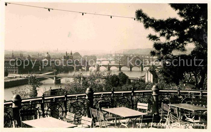 Prag Prahy Prague Celkovy pohled Panorama Moldau Bruecken