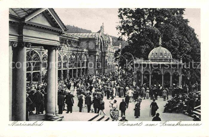 Marienbad Tschechien Boehmen Konzert am Kreuzbrunnen