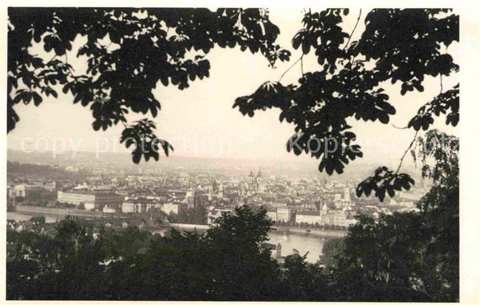 Prag Prahy Prague Panorama Blick ueber die Moldau