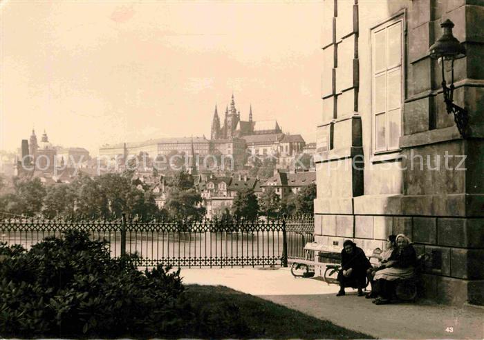 Praha Prahy Prague Hradschin Moldau