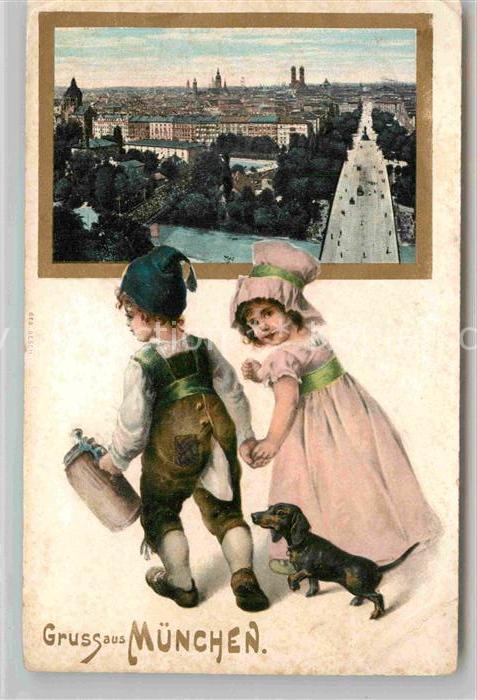 Muenchen Bayern Gesamtansicht Kleiner junge und Maedchen mit Dackel