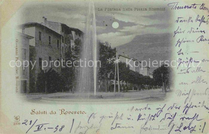 Roveredo TI La Fontana Nella Piazza Roamini