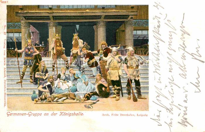 DRESDEN Elbe Dt Bau Ausstellung Germanen Gruppe an der Koenigshalle