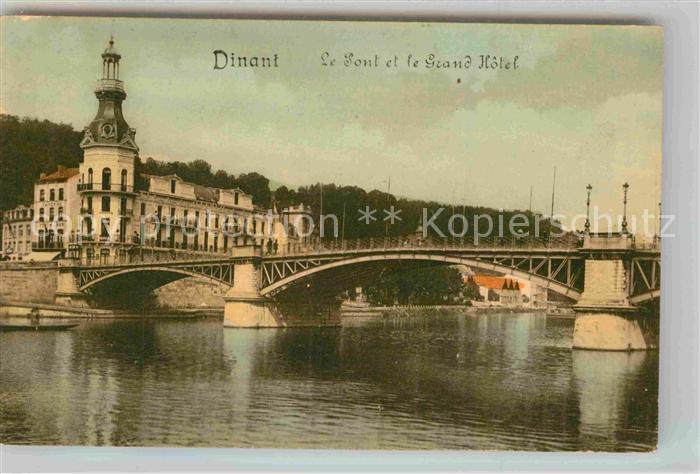 Dinant Wallonie Le Pont et le Grand Hotel