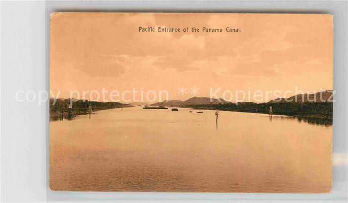 Panama Kanal Einfahrt in den Pazifik